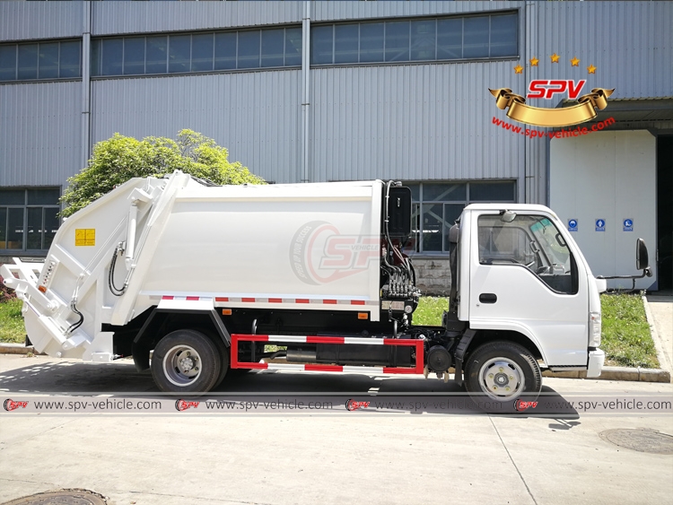 Compactor Garbage Truck ISUZU - RS Compactor Garbage Truck ISUZU - RS